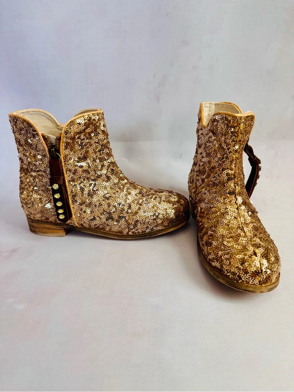 Joyfolie Arya Boots in Gold
